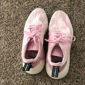 WOMENS NMD_R2 “wonder pink”
